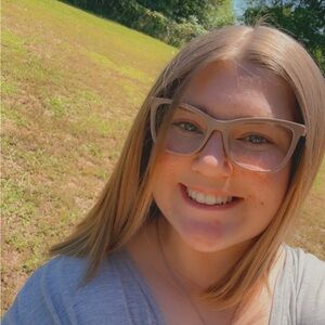 Meet your Posher, Ashlyn